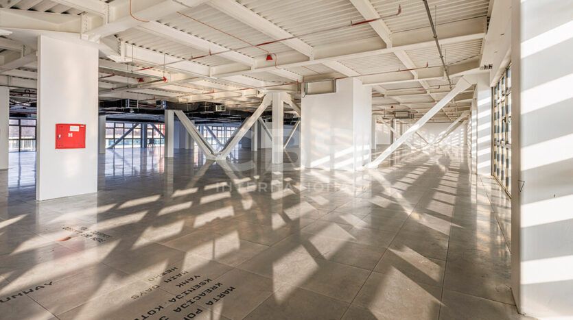 east gate mall office space