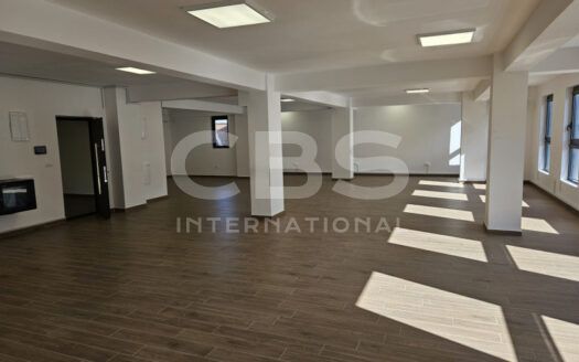 Деловен објект за изнајмување во Влае