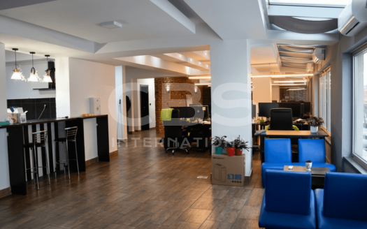 Деловен простор за издавање во Центар – Park Residence, 276m²