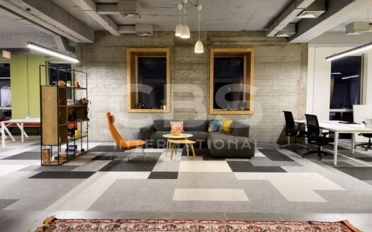 Се издава нов деловен простор од 650 м² во модерен бизнис објект | Карпош, Скопје