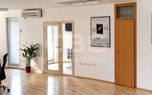 Простор 153м² со флексибилен распоред и повеќенаменски потенцијал